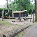 Forrest In Bosrijke Omgeving De Veluwe - Met Terras, Tuin En Fietsschuurtje *