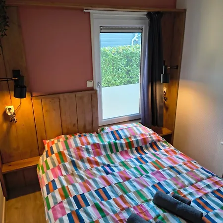 Campsite Forrest In Bosrijke Omgeving De Veluwe - Met Terras, Tuin En Fietsschuurtje *