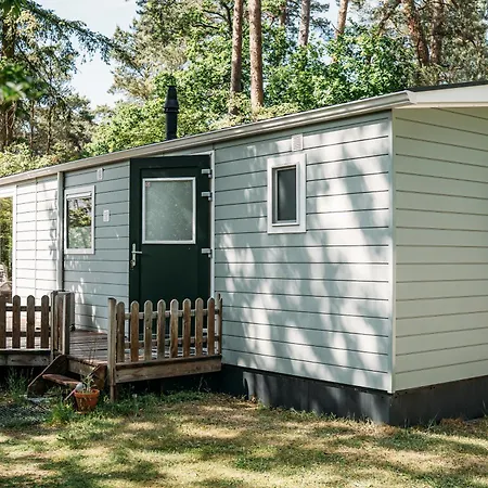 Parque de Campismo Forrest In Bosrijke Omgeving De Veluwe - Met Terras, Tuin En Fietsschuurtje *